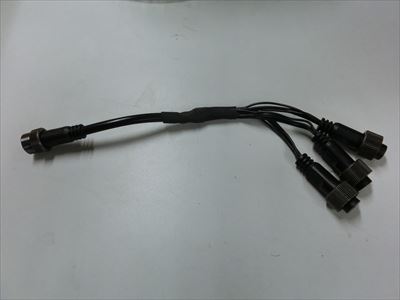 DC12V RGBストリング専用3分岐コード